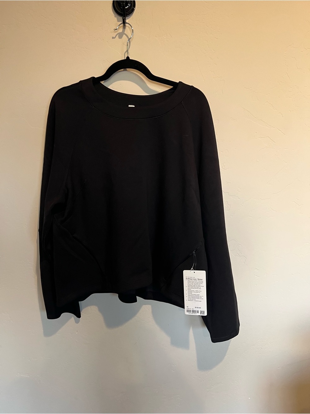 NWT lululemon AirWrap Crew Modal Black Size 16 Pullover